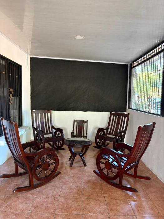 Comfortable 3-Bedroom Home Near Managua Airport