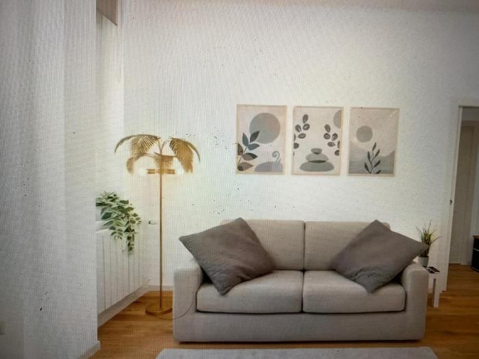 Spacious indipendent Appartment in Milan