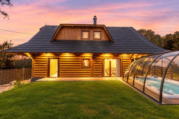 Kukana and Kuku Chalets with Heated Pool, Sauna and Jacuzzi in Tatras