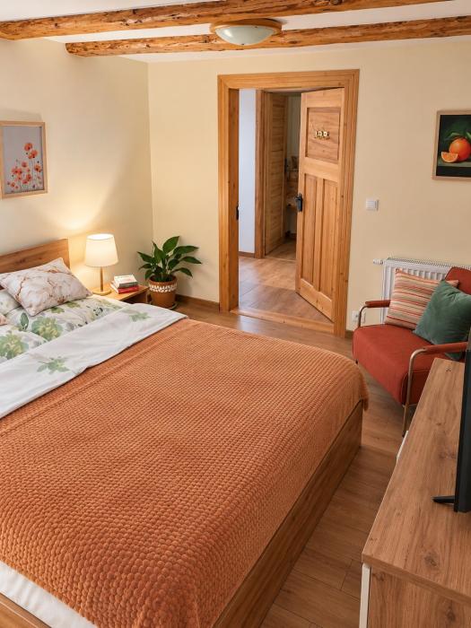 Dom na Przedgórzu - Apartamenty z ogrodem i widokiem na Góry Izerskie