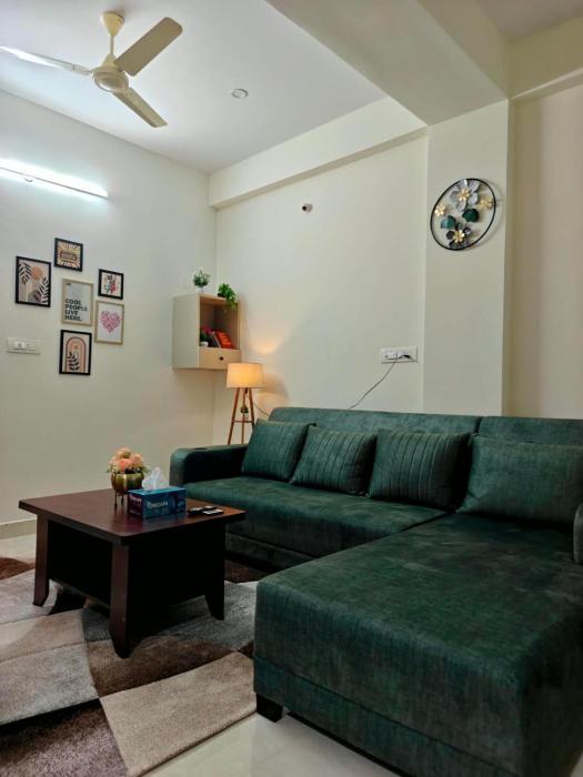 The Cozy Taana Luxe AC Comfort Stay