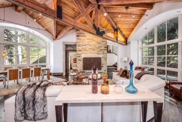 486 Forest Rd, home