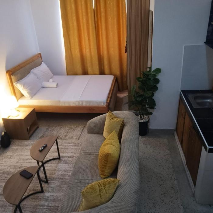 Lifes Good Studio Apartment