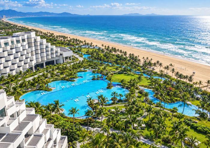 Condotel Sea View - Private Beach - Nearly Airport