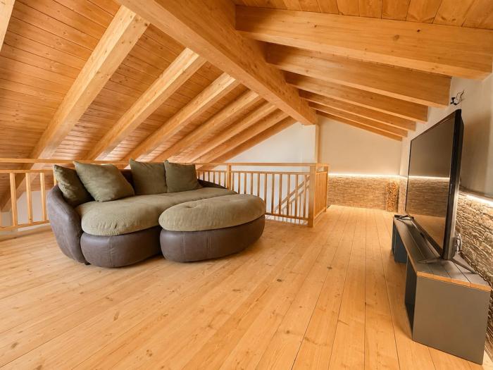 Chalet Bondone panoramic chalet with mountain views near Trento