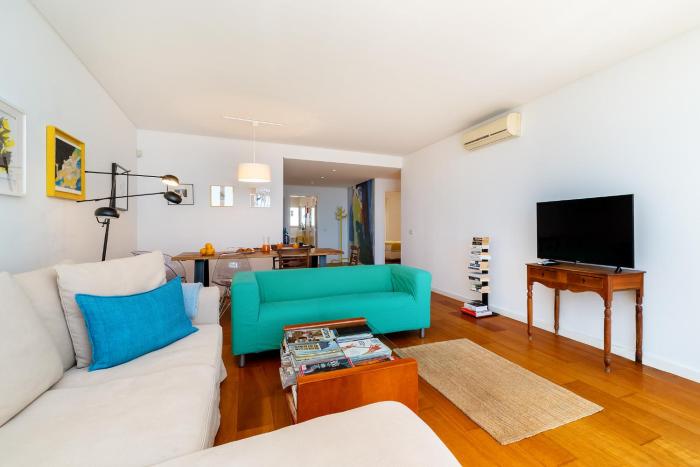 WHome Bright & Modern T1 near Tagus River
