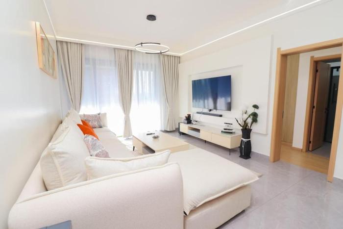 Luxury 2BR City View Apartment near Junction Mall
