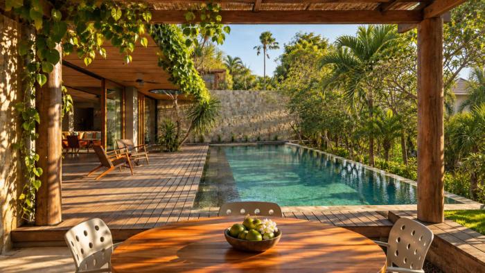 3BR Mid-Century Villa Pool & Yoga Deck Canggu