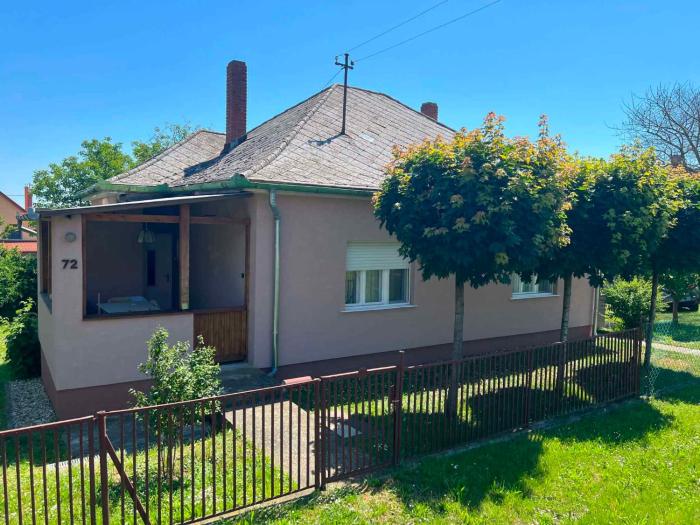 Holiday Home with BBQ in Fonyod-Balaton 55446