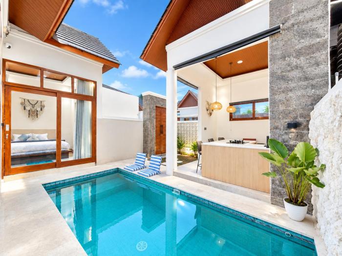 Chandana Modern Tropical Villa 2BR