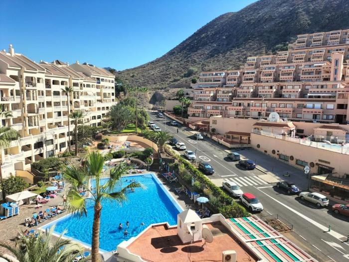 2 Bed Duplex Castle Harbour C207