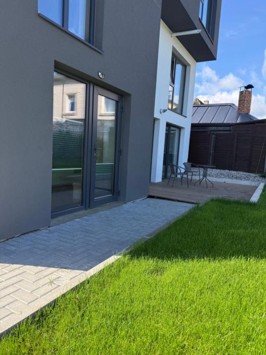 Kaunas Suburb Apartment with Terrace and Parking