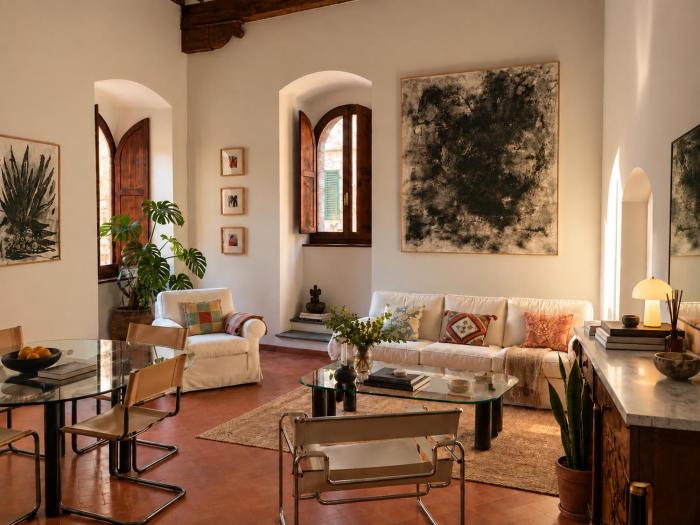 Cisterna Art Apartment , Piazza della Cisterna View