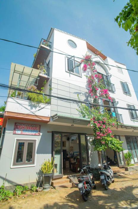 LAVI & KEN Homestay