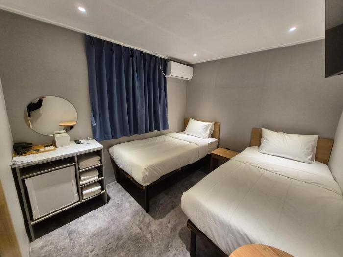 OneMore HOSTEL