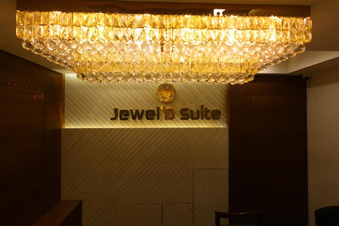 Jewel Suite