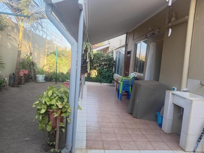 Secure & Central Private Entry near PPF