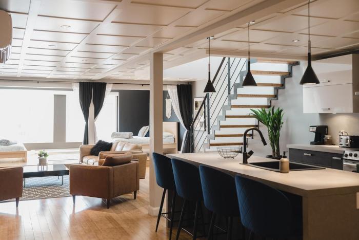 Limoilou - Penthouse with private rooftop terrace
