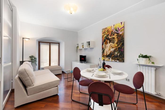 Moscova Elegant Apt 10 Minutes from Duomo