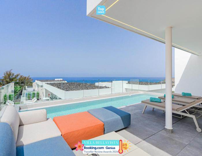 Villa Bellavista - infinity heated pool, panoramic views and BBQ