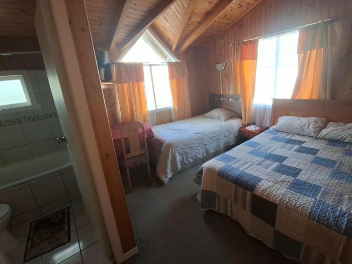 DeCipres Hostal