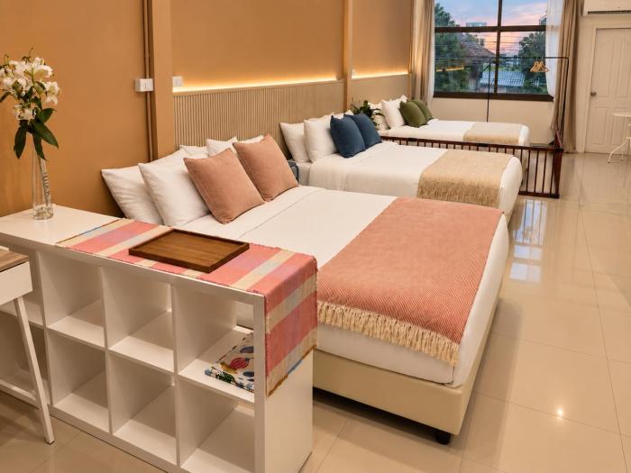 Spacious Loft near Ratchataewi BTS for 8 pax