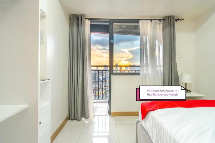 Red Residence Makati-Cozy Condo Unit with Balcony