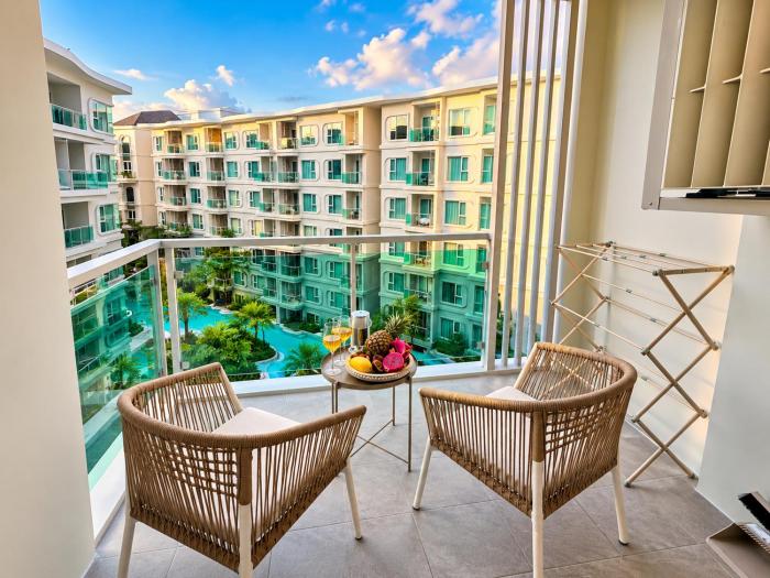 Title Serenity 1-Bedroom Suite with Balcony and pool view by TVC SRC6709