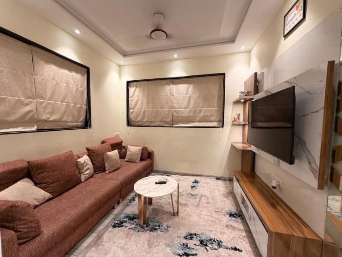 City Homes 2BHK COCHIN VILLA APARTMENT Near Lilavati Off Hill Road