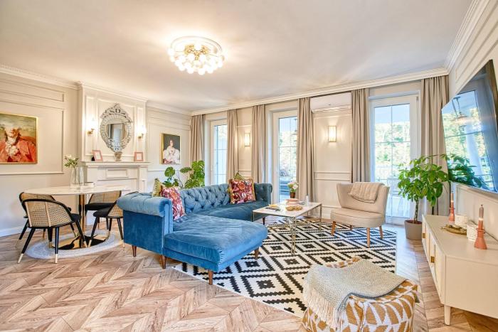 The Doors Luxury Apartment
