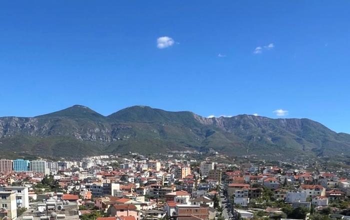Flat with spectacular mountain view