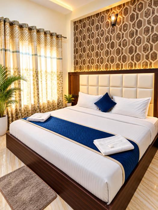 Hotel Boston Affordable Stays - #Parking #FullyAC #Best Rated Location #Modern Boutique Property