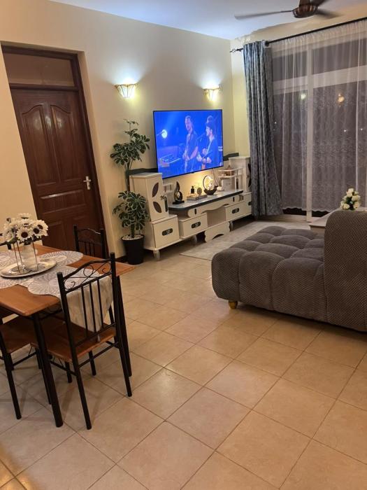 Mollys 1br luxury apartment next to pride inn