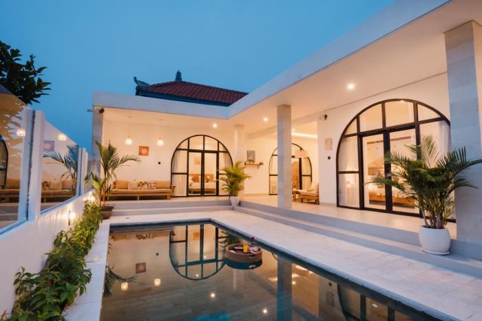 6 mins to La Brisa, Dream Stay Canggu No 2