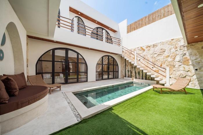 Modern Mediterranean Villa with Private Pool