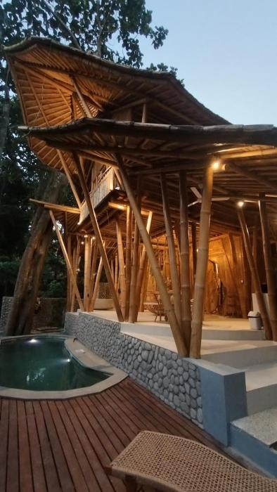 Ben Eco Bamboo Villa in Ubud town with Forest View