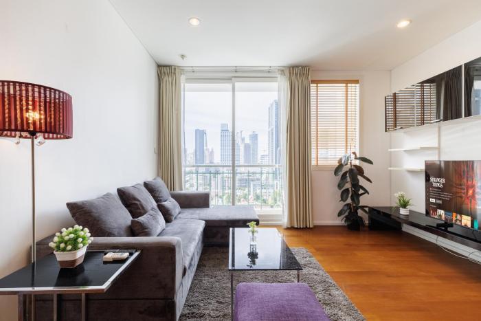 HUGE Luxury Condo Center of BKK 5 mins BTS Asok