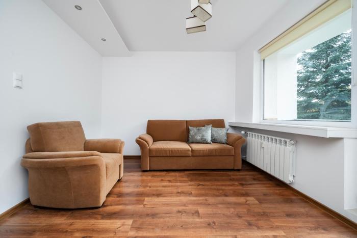 Retkinia Homely Apartment by BookingHost
