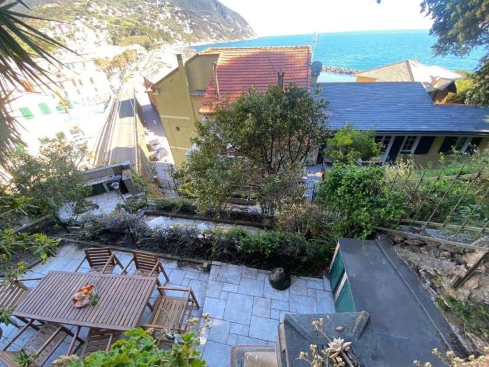Hortis House