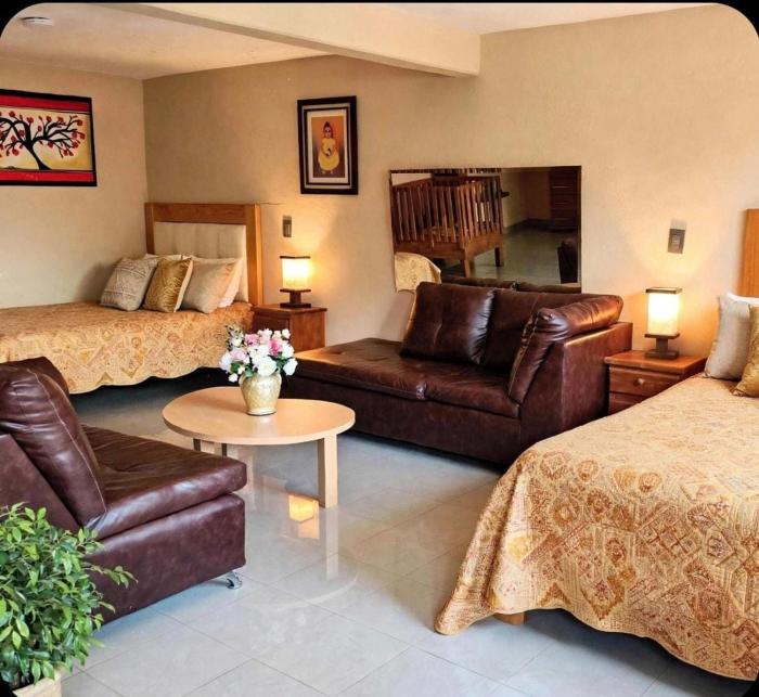 BONITO y AMPLIO DEPARTAMENTO con JARDÍN "EL PARAÍSO DE ZACATLÁN"