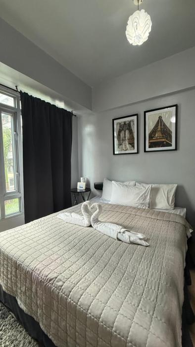 Henrys Newport Condotel