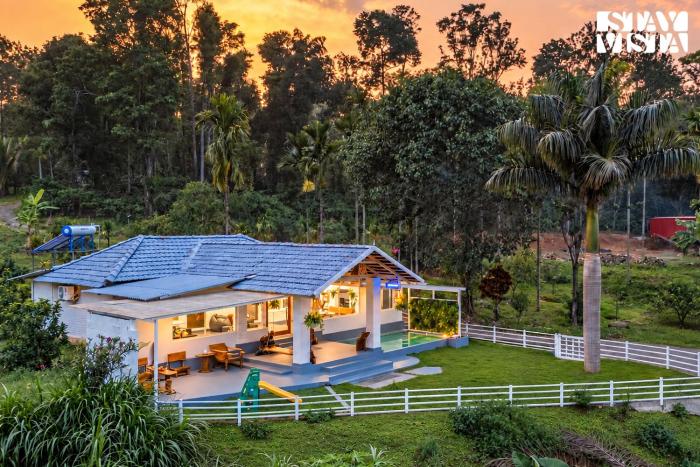 StayVistas Kailaasa - 2BHK Pet-Friendly Villa with Plunge Pool