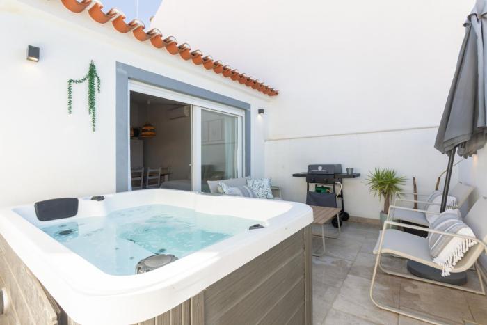 Casa Lusitano Villa com Jaccuzi