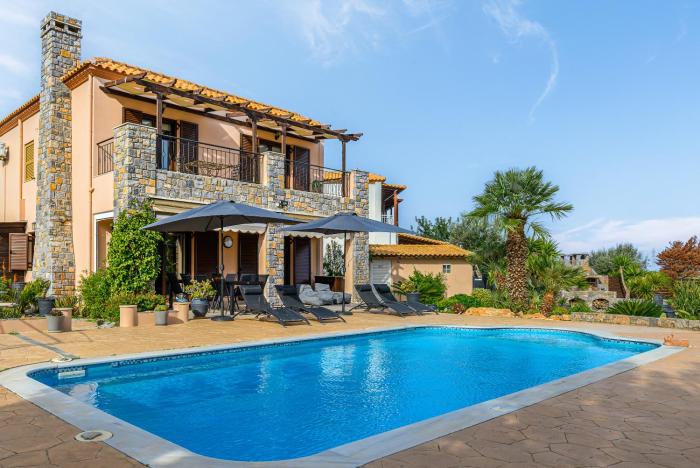 Villa Elysion - Private Pool & Garden in Crete