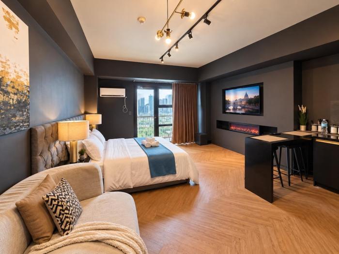 Luxe McKinley Stay Netflix Near Venice Grand Canal