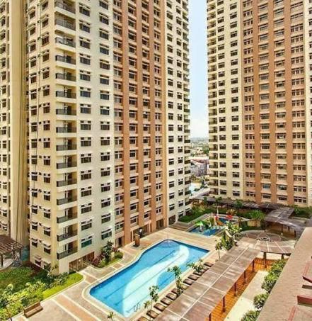 Manhattan Couple Studio - Araneta Cubao