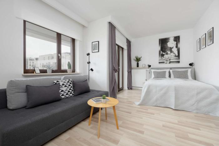 Bright Studio for 3 with Balcony and Parking by Noclegi Renters
