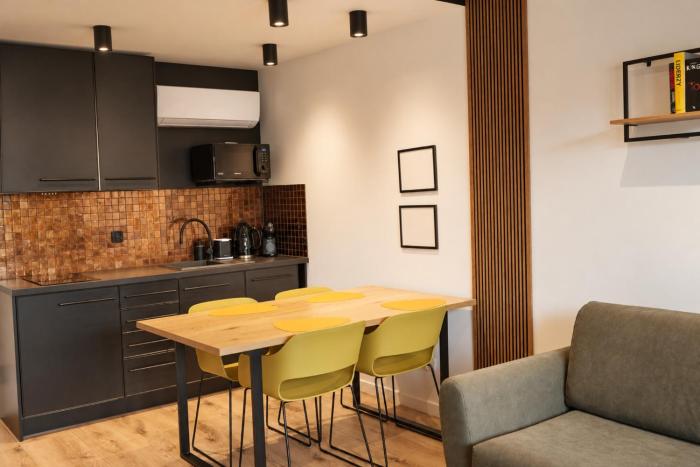 Stylowy Loft w GreenPort - w cenie basen, sauna, jakuzzi, bawialnia i siłownia - APT Nadmorskie