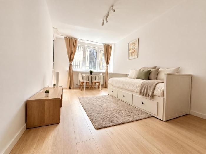 Modern Apartment in the Heart of Warsaw