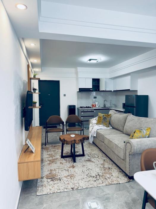 1BR with Extra Room in Kilimani , Near Yaya